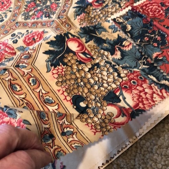 Schumacher & Co Designer Williamsburg Potourri Fabric Reproduction & samples - Picture 7 of 16